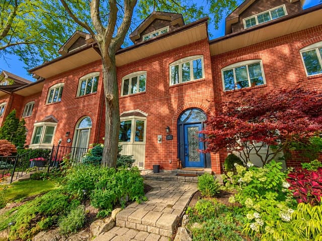 45 Tradewind Dr. Oakville On L6l 6k9