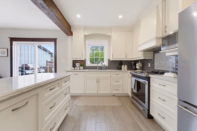 394 Charlton Ave. W Hamilton On L8p 2e7