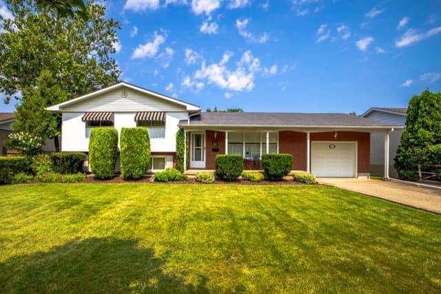 121 Lockhart Dr. St Catharines On L2t 1w3