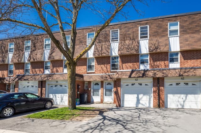 235 Bronte St. 43 Milton On L9t 3v8