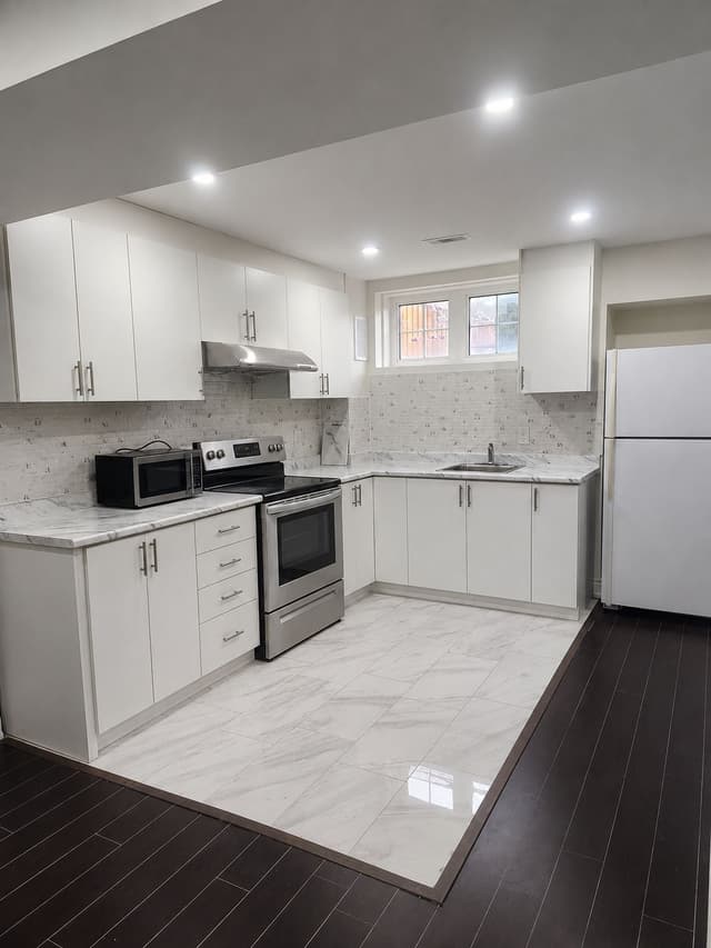 404 Nairn Circle Basement Milton On L9t 8a5