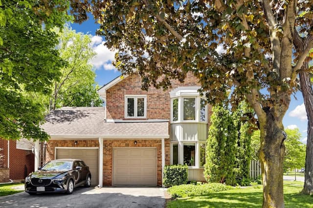1120 Potters Wheel Cres. Oakville On L6m 1j2