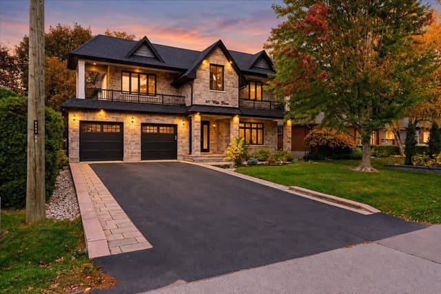 471 Willis Dr. Oakville On L6l 4v6