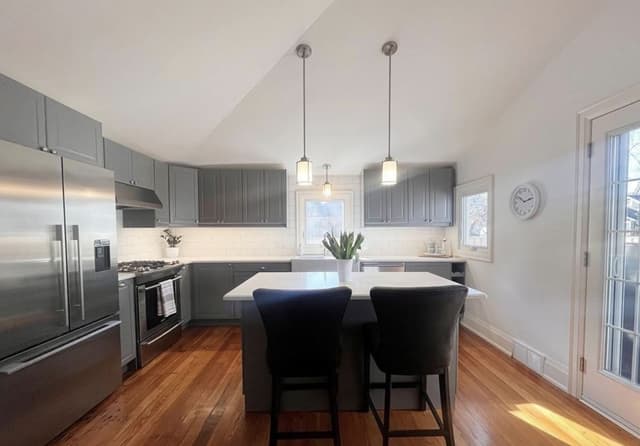 32 Rodman St. Main St Catharines On L2r 5e1