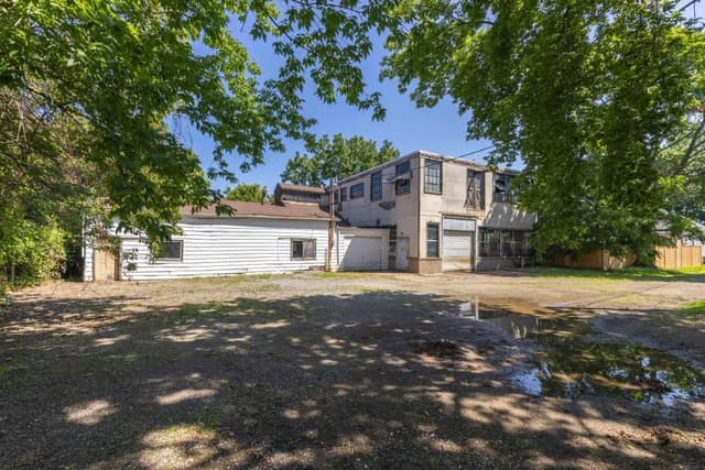 35 Mcghie St. St Catharines On L2r 5a9