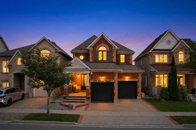 238 Schreyer Cres. Milton On L9t 7b5