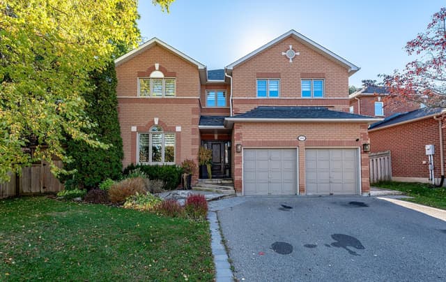 164 Carlyle Cres. Aurora On L4g 6p8