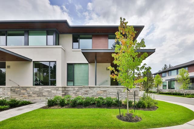 10 Maple Grove Dr. 16 Oakville On L6j 0e1