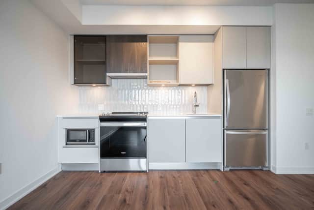 395 Dundas St. 437 Oakville On L6m 5r8