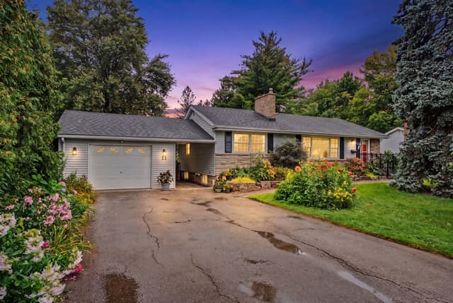 11 Miller Dr. Hamilton On L9g 2h9