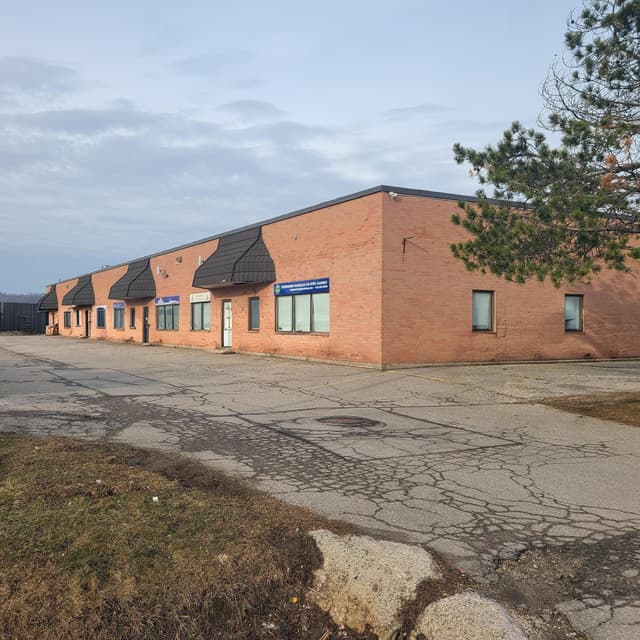 400 Morobel Dr. Milton On L9t 4n6