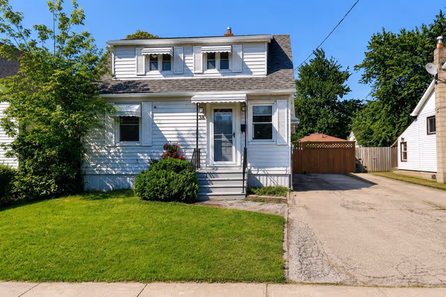 38 Parker St. St Catharines On L2s 1c5