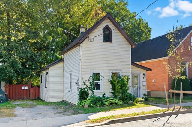 8 Tasker St. St Catharines On L2r 3z8