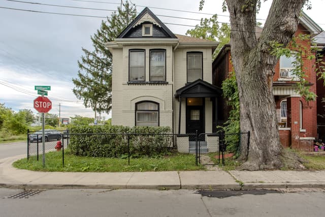 86 William St. Hamilton On L8l 5t7