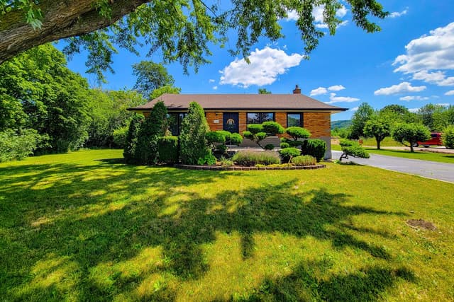 220 Winona Rd. Hamilton On L8e 5k4