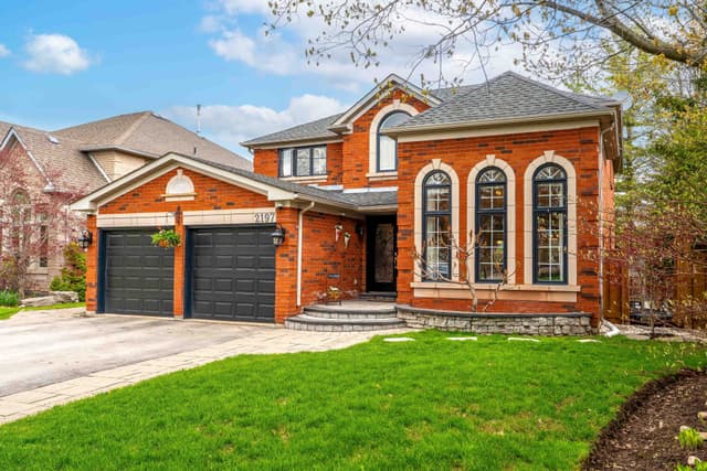 2197 Shaftesbury Ct. Oakville On L6h 6c6
