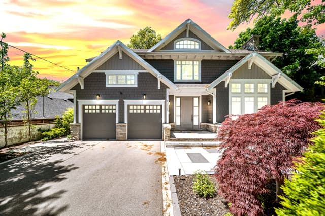 271 Oakhill Rd. Mississauga On L5g 2p8