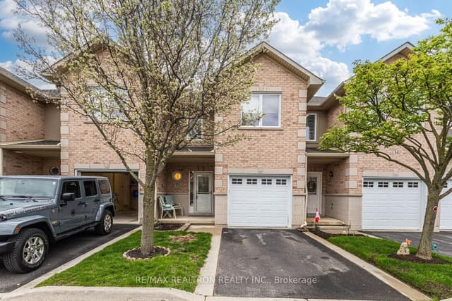 81 Valridge Dr. 35 Hamilton On L9g 5b6