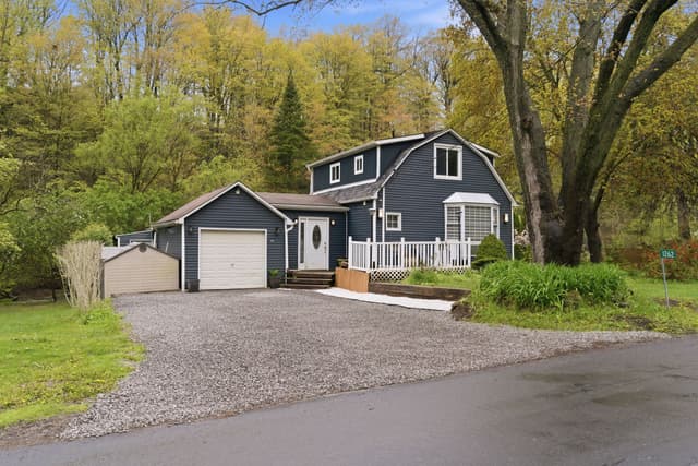 1262 Hidden Valley Rd. Burlington On L7p 0t5