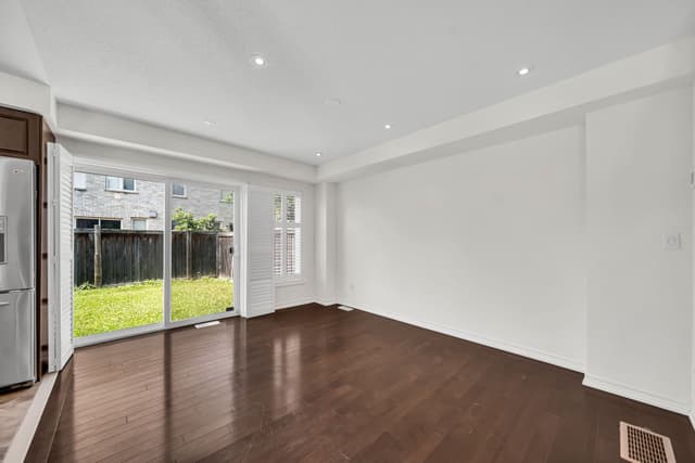 4215 Cole Cres. Burlington On L7m 0m6
