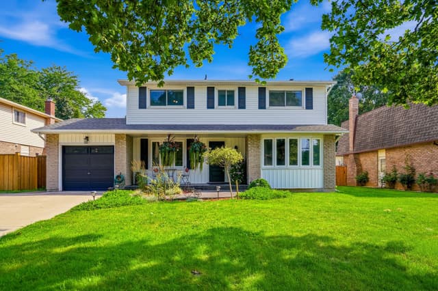 4 Royal Orchard Cres. St Catharines On L2n 4e9