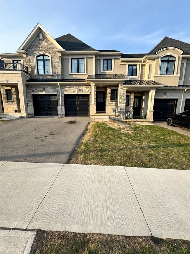 140 Aquasanta Cres. Hamilton On L9b 0j8