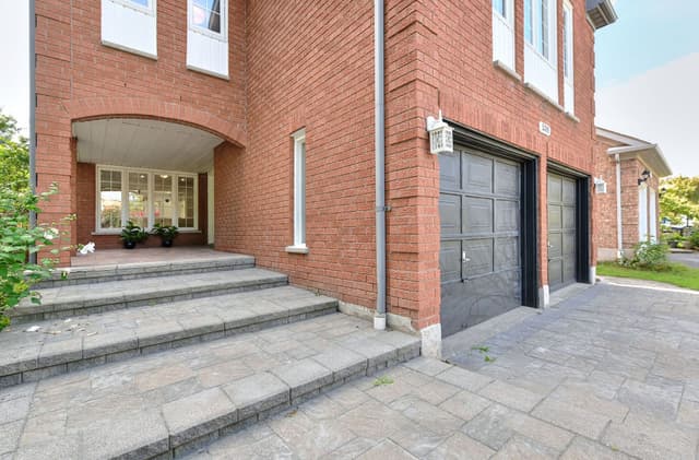 5386 Middlebury Dr. N Mississauga On L5m 5e6