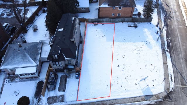 10B Benson Ave. Mississauga On L5h 2p2