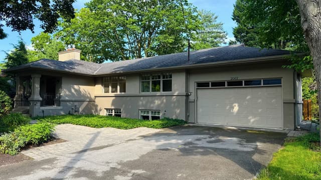 2062 Glenforest Cres. Oakville On L6j 2g4