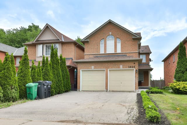 3826 Forest Bluff Cres. Mississauga On L5n 7t8