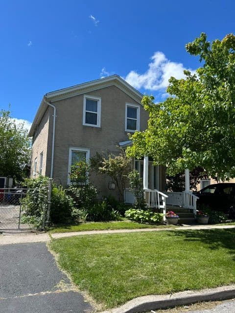 12 Cross St. St Catharines On L2r 2w5