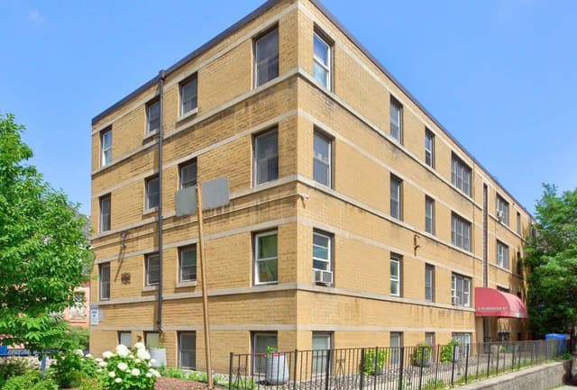 4 Robinson St. 10 Hamilton On L8p 1y5