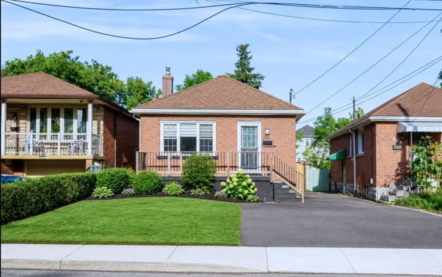 256 East 25th St. Hamilton On L8v 3a7