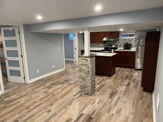 146 Winona Rd. Bsmt Hamilton On L8e 5k4
