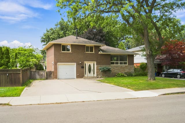 7 Delmar Dr. Hamilton On L9c 1j2