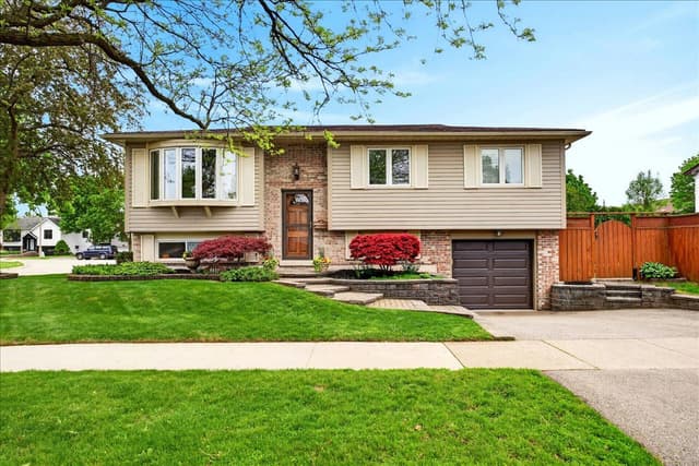 4452 Delaney Dr. Burlington On L7l 5j2