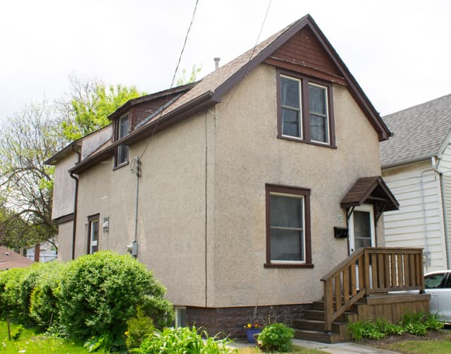 65 Holmes Ave. Hamilton On L8s 2k8