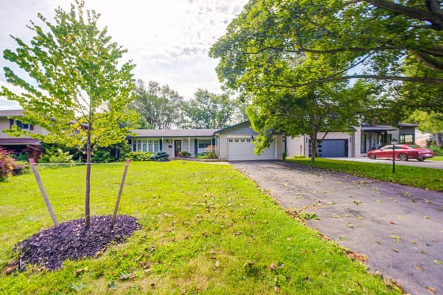 1566 Venetia Dr. Oakville On L6l 1k7