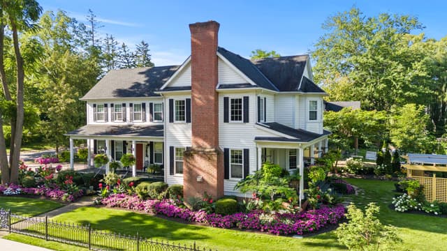 305 Gate St. Niagara-on-the-lake On L0s 1j0