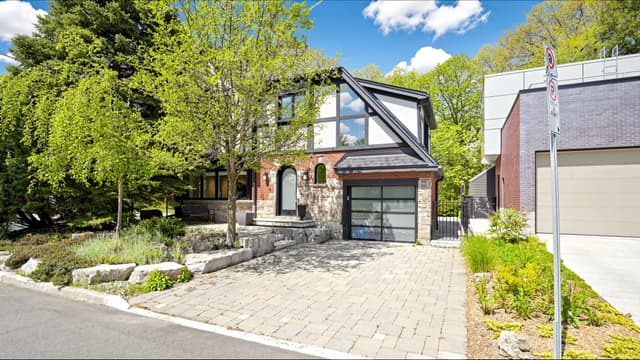 3 Oakwood Pl. Hamilton On L8s 4c9