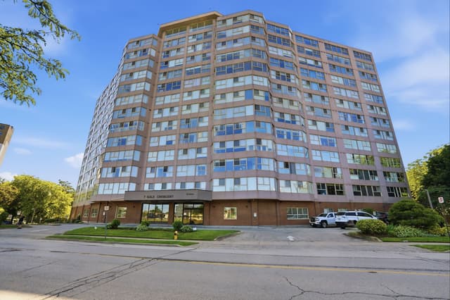 7 Gale Cres. B3 St Catharines On L2m 7m8