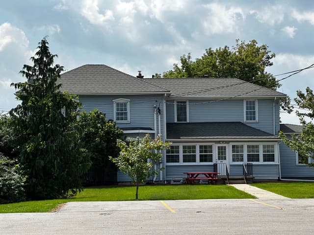 758 Niagara Stone Rd. 3 Niagara-on-the-lake On L0s 1j0