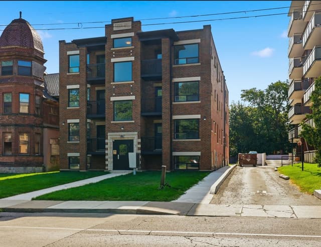 91 Wentworth St. S 1 Hamilton On L8n 2y9