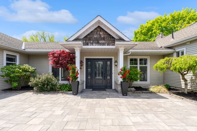 166 Lakeshore Rd. St Catharines On L2n 2v1