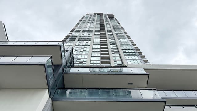 3975 Grand Park Dr. 1806 Mississauga On L5b 0k4