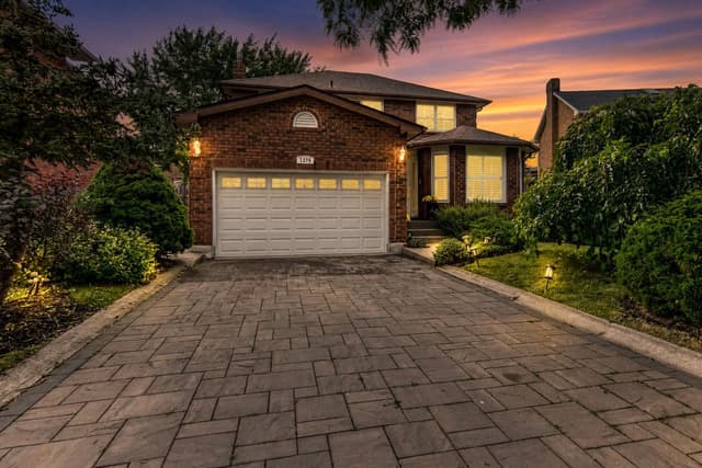 1379 Bramblewood Green Oakville On L6m 2r6