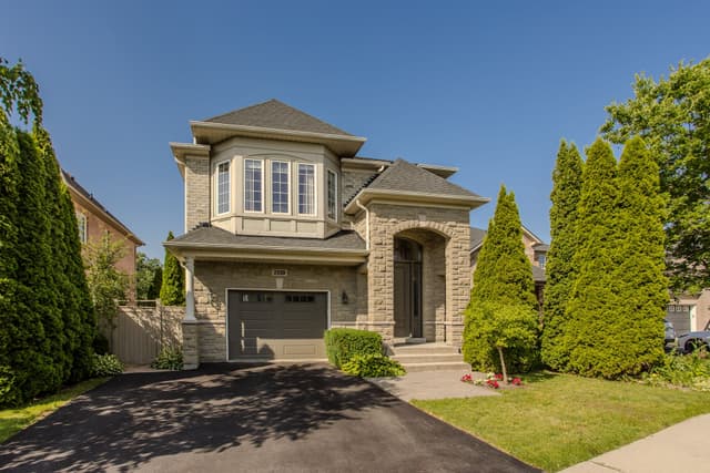 2330 Valleyridge Dr. Oakville On L6m 5c7