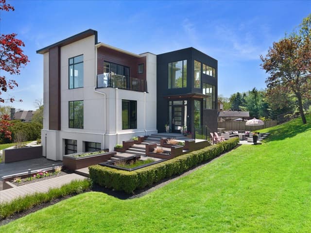 1309 Beaufort Dr. Burlington On L7p 4v9