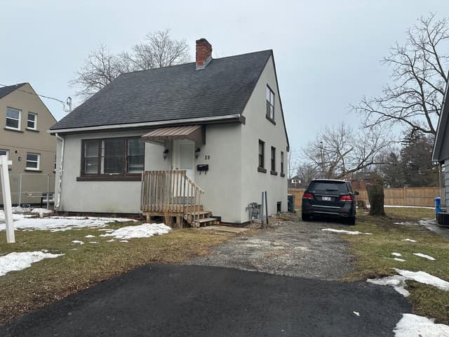19 Pearl St. Mississauga On L5m 1x1