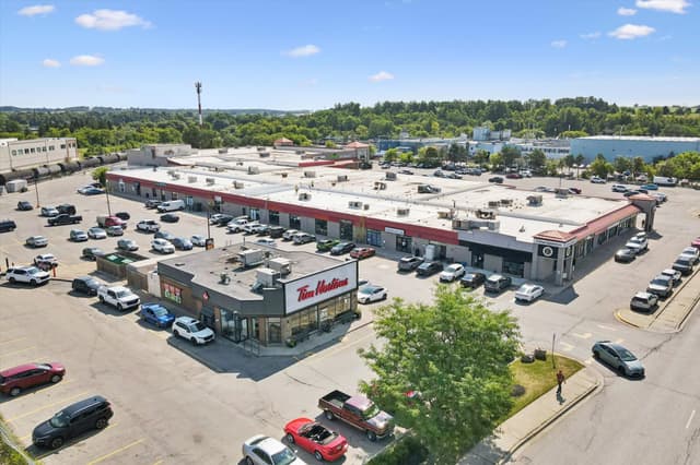 212a-212b Victoria Rd Rd. Guelph On N1e 5r1